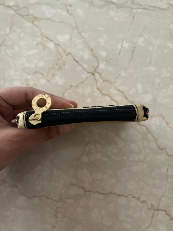 Credit card holder