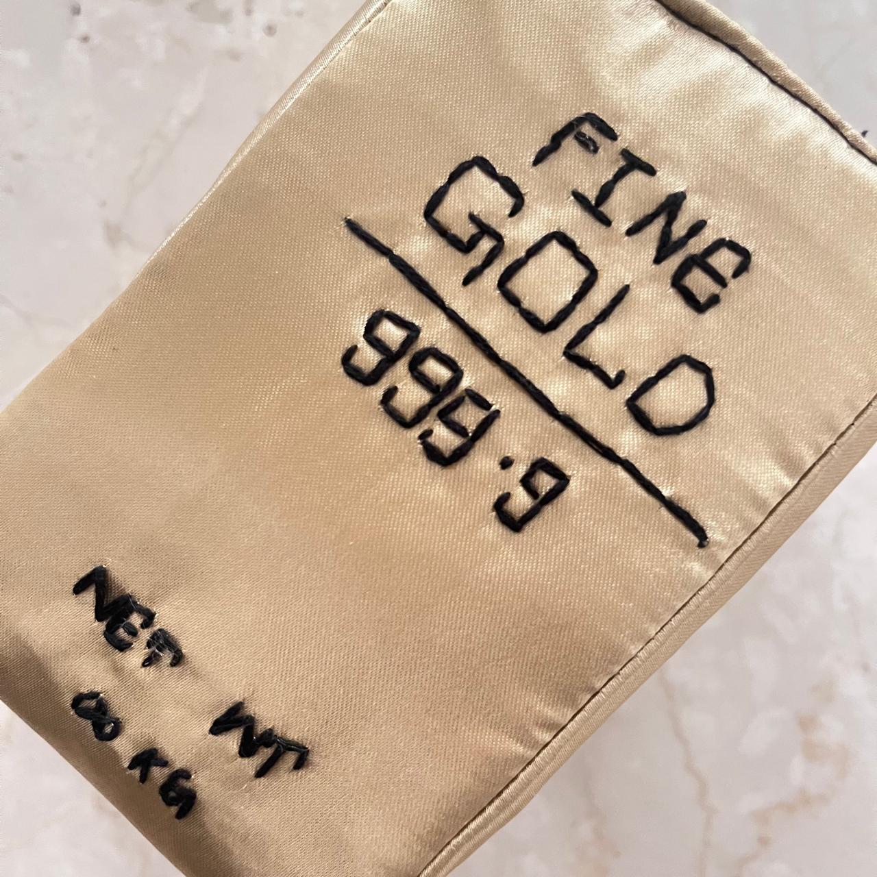Gold Bar Holder