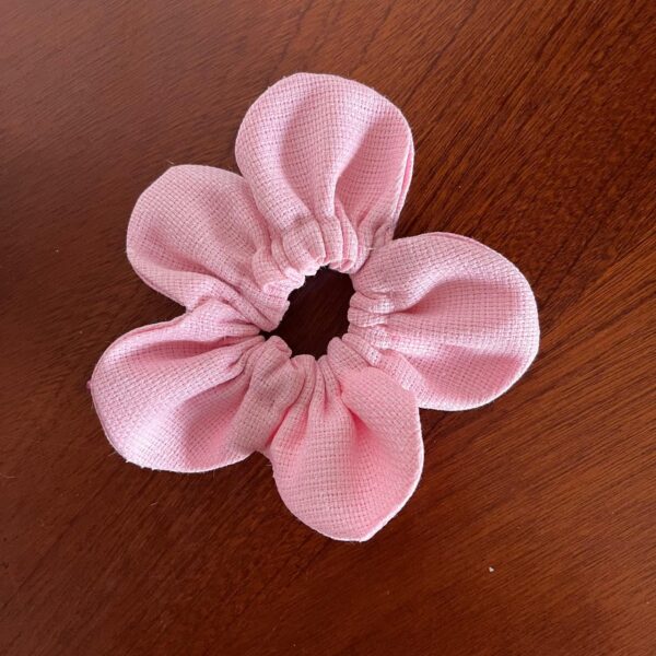 Hair tie Pink Flower Scrunchie